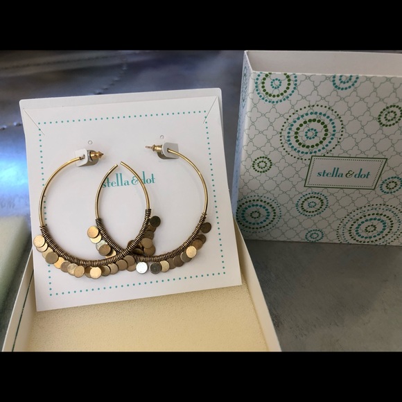 Stella & Dot Jewelry - Stella Dot Fringe Hoop earrings, gold.